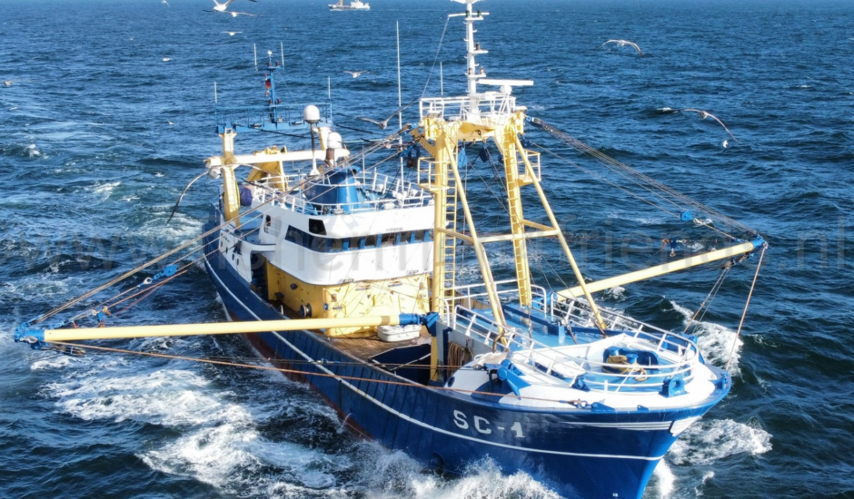 ESB Group | Vissersboot luchtfoto